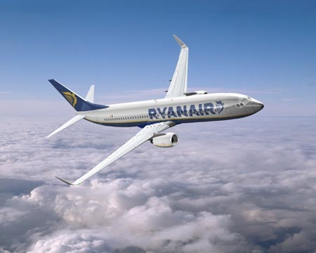 En mai 2005, Ryanair a porté sa commande de 737-800 à 225 unités.