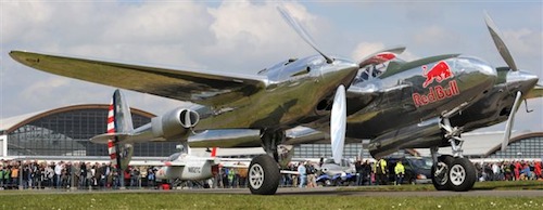 Aero 2010 s'est achevé sur le traditionnel meeting aérien du dimanche après-midi.