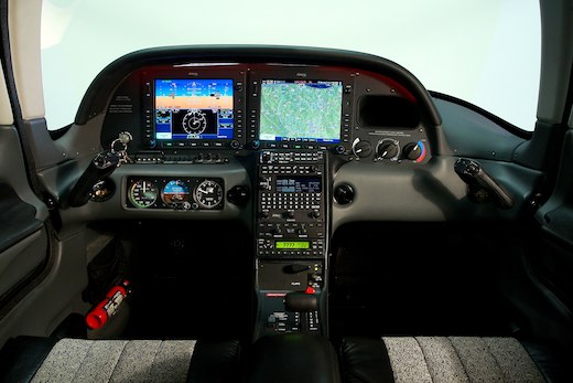 FTD Cirrus SR-22 Avidyne Entegra R9 de Frasca