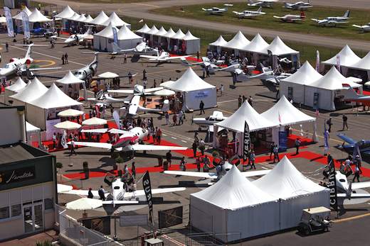 Le salon de l'aviation de Cannes 2010