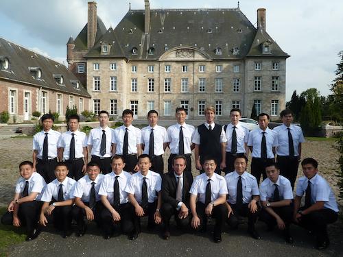 La traditionnelle photo de la nouvelle promotion de cadets de China Eastern devant...</div></noscript>				</div>

				
					<aside class=