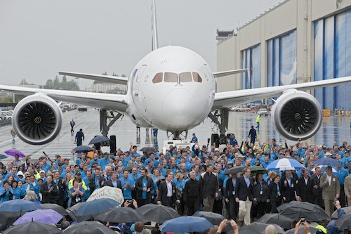Livraison du premier Boeing 787 Dreamliner...</div></noscript>				</div>

				
					<aside class=