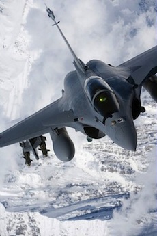 Dassault Rafale contre…