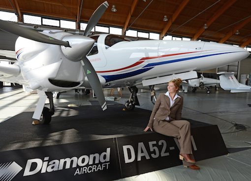 Bimoteur Diamond DA52, dernière application en date du moteur diesel AE300 d'Austro Engine