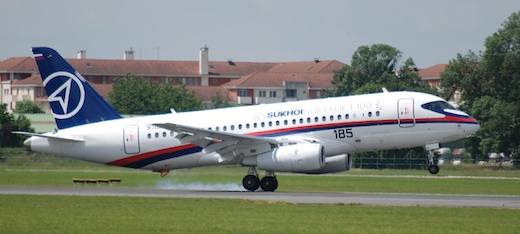 Le Superjet 100 est équipé de deux moteurs PowerJet SaM146 développé par Snecma et NPO Saturn.