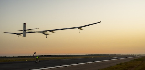 Rabat, 6 juillet 2012, 6h17 (UTC+1) : décollage de Solar Impulse pour Madrid