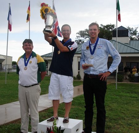 Laurent Aboulin remporte le championnat du monde de vol à voile (classe Libre) devant l'allemand Sommer et le sud-africain Goudriaan.