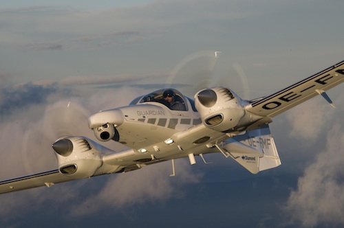 Le DA42 MPP Guardian de Diamond Aircraft a une autonomie de 8 heures de vol