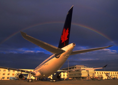 Air Canada ouvre 1.100 postes dont 200 pour accompagner le lancement de sa future low cost, en 2013