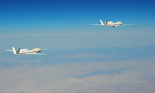 Les deux drones Global Hawk de Northrop Grumman à 45.000 ft