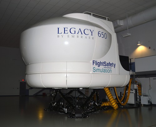 Simulateur Full Flight de Legacy 650 chez Flight Safety
