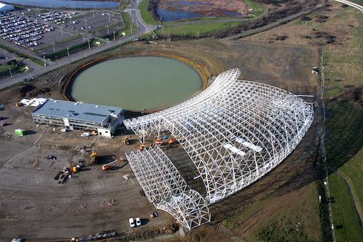 2. L'ossature métallique d'Aéroscopia (Blagnac)