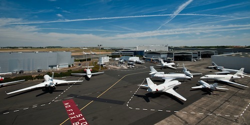 2. Dassault est implanté à Little Rock depuis 38 années.