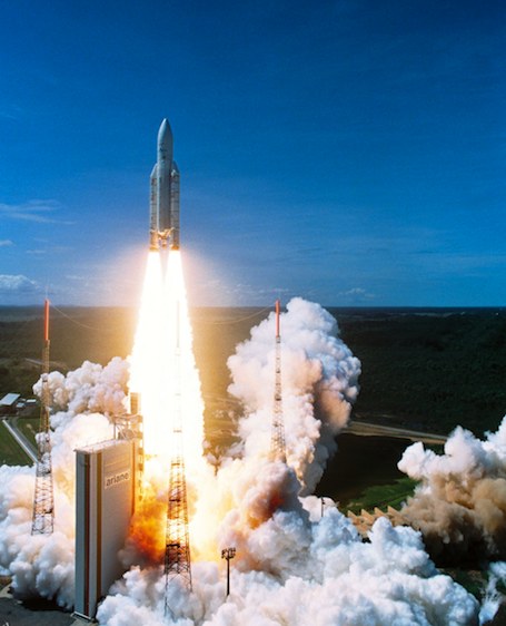 Cette commande d'Arianespace de 18 lanceurs assure trois années de plan de charge pour Astrium