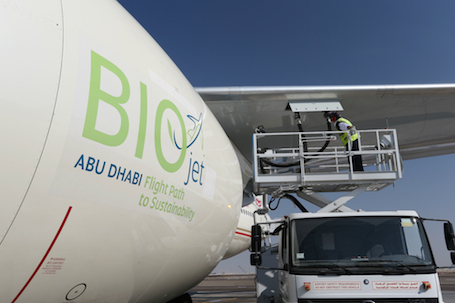 Etihad Airways a fait voler un 777 avec un mélange de biokérosène