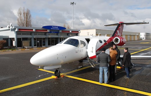 2. Wijet propose l'heure de vol à 2.400 € TTC.
