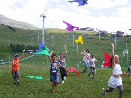 L'aéroclub de Meribel renoue avec le festival en organisant ateliers et conférences pendant sa semaine de l'Air et du Vent. 