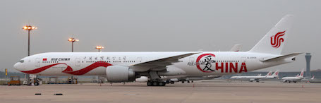 Air China a été la première compagnie de l'aviation chinoise à mettre en service un Boeing 777-300ER en juillet 2011