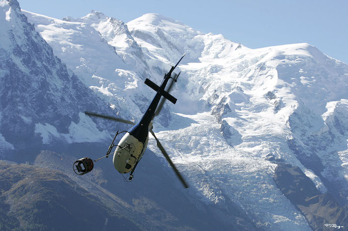 En prenant le contrôle d'Hélicoptères de France, Mont-Blanc Hélicoptères devient le N°1 français