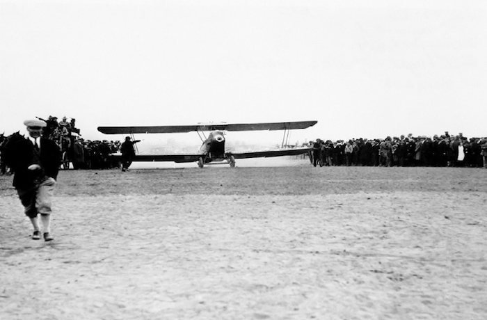 Le premier vol postal opéré en avril 1926 par Varney Air Lines qui deviendra plus tard United Airlines