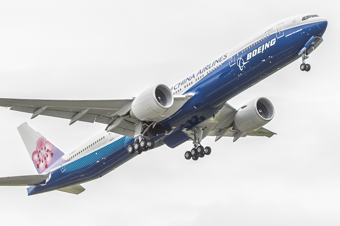 Un 777-300ER aux couleurs de China Airlines et de Boeing