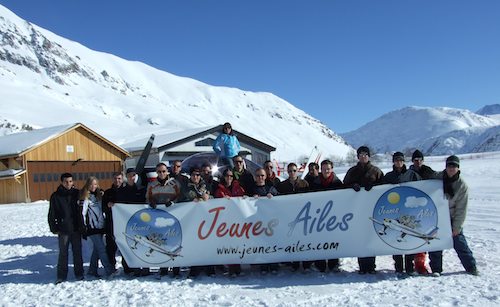 Les jeunes pilotes de l'association Jeunes Ailes...</div>				</div>

				
					<aside class=