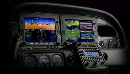 Pour son futur KC-100, KAI opte pour la suite avionique Entegra Release 9 d’Avidyne… comme Cirrus Aircraft pour le SR-22 (ci-dessus)