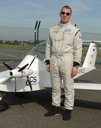 Didier Esteyne, pilote concepteur du Cri-Cri quadrimoteur électrique