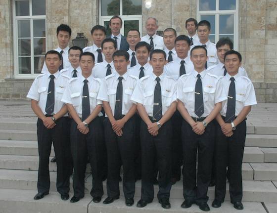 Première promotion de cadets chinois formés par l'EPAG