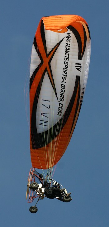 Power 2 Fly Fenix, premier paramoteur électrique biplace motopropulsé par Electravia