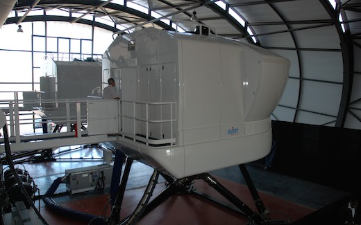 Les deux simulateurs de vol full flight d'Air Campus sur l'aéroport Lyon-Saint Exupéry