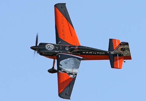 Nicolas Ivanoff et son Edge 540, en vedette du Free Flight dont la finale aura lieu les 8 et 9 octobre 2011 à Sainte-Maximes.