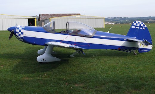 Un nouveau départ pour le club de voltige rhônalpin avec l'arrivée d'un Cap10C