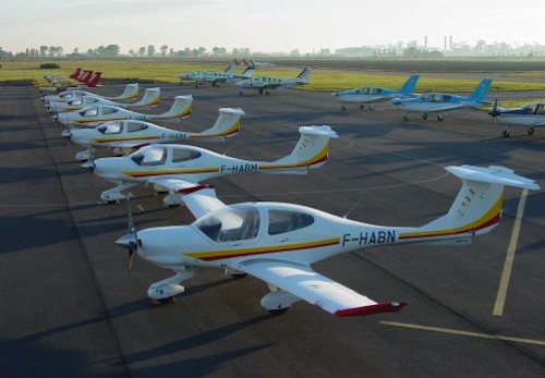 Une flotte surdimensionnée pour une activité qui est passée de 18 à 12.000 heures de vol par an