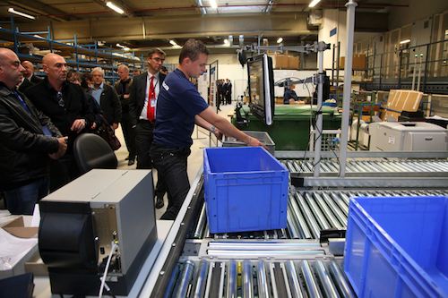 La nouvelle plateforme logistique d'Eurocopter regroupe plus d'1,5 million de pièces détachées.