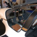 Malgré la finesse apparente du fuselage, l'habitacle du Panthera est spacieux