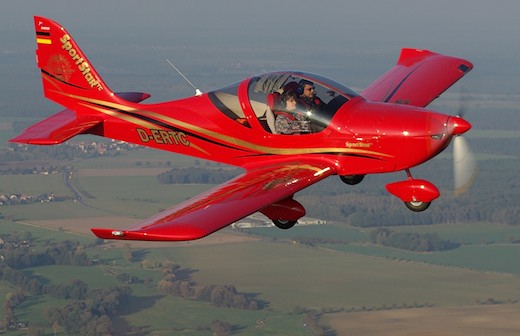 La certification européenne CS-LSA ouvre les portes des écoles de pilotage au biplace Sport Star RTC d'Evektor