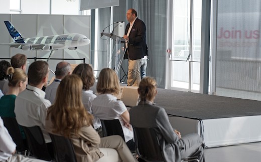 Airbus veut recruter un quart de femmes en 2012