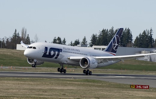 Boeing a réalisé les essais en vol de la nouvelle batterie avec le deuxième 787 destiné à la compagnie polonaise LOT