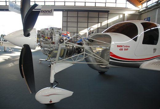 DA50 de Diamond Aircraft équipé d'une turbine Ivchenko de 450 ch