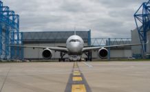 2. l'A350XWB a effectué son roll out, le 13 mai 2013, dans la plus grande discrétion…