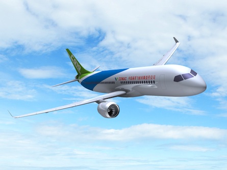 Avec le C919, le chinois Comac vise le marché que se partagent Boeing et Airbus avec leurs 737 et A320