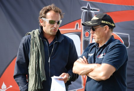 Eric Vazeille, entraineur national, (à gauche) et Loïc Logeais, DTN de la FFA