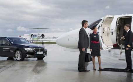 2. A Paris-CDG, la taxe aéroport, le parking et le handling sont au même niveau qu'au Bourget