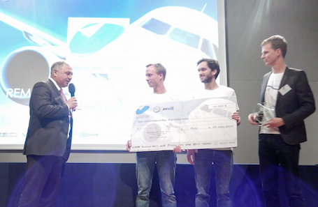 Pour sa première édition, le Challenge ENAC Alumni Avico récompense les concepteurs d'un drone convertible destiné à la surveillance automatique de sites industriels offshore