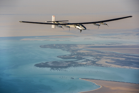 La première étape du tour du monde de Solar Impulse entre Adu Dhabi et Muscat est longue de 400 km
