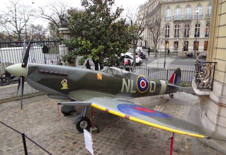 La maquette d'un Spitfire appartenant à la collection Salis a été adjugée (frais inclus) à 36.400 €