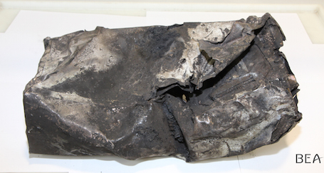 Le Flight Data Recorder, deuxième boîte noire de l'A320 de Germanwings, a visiblement été exposée au feu