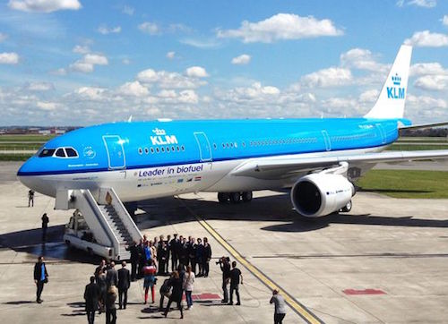 Pendant six mois en 2014, KLM a effectué une série de vols à destination d’Aruba et de Bonaire utilisant un A330-200 alimenté en biocarburants.