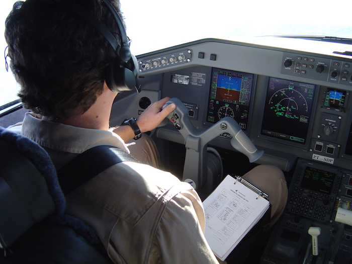 Le Guide Pratique Du Pilote De Ligne Une Institution - 
